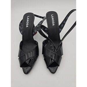 Lamoda Women's Black Patent Chunky Red Heart Heels AnkleStrap Shoes 4" Heel Sz 7